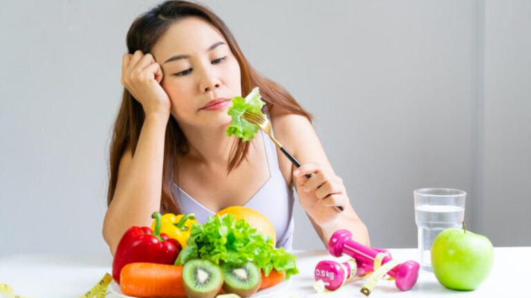 लाइफस्टाइल डेस्क, नई दिल्ली। Starvation Diet Side Effects: 