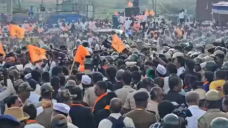 लिंगायत समुदाय का प्रदर्शन, पुलिस लाठीचार्ज