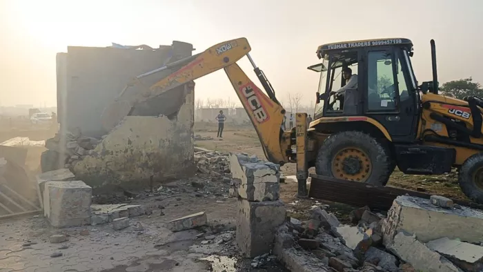 साहिबाबाद मंडी बुलडोजर कार्रवाई